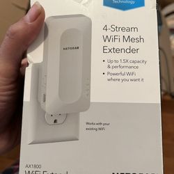 Netgear Wifi 6 Extender AX1800 