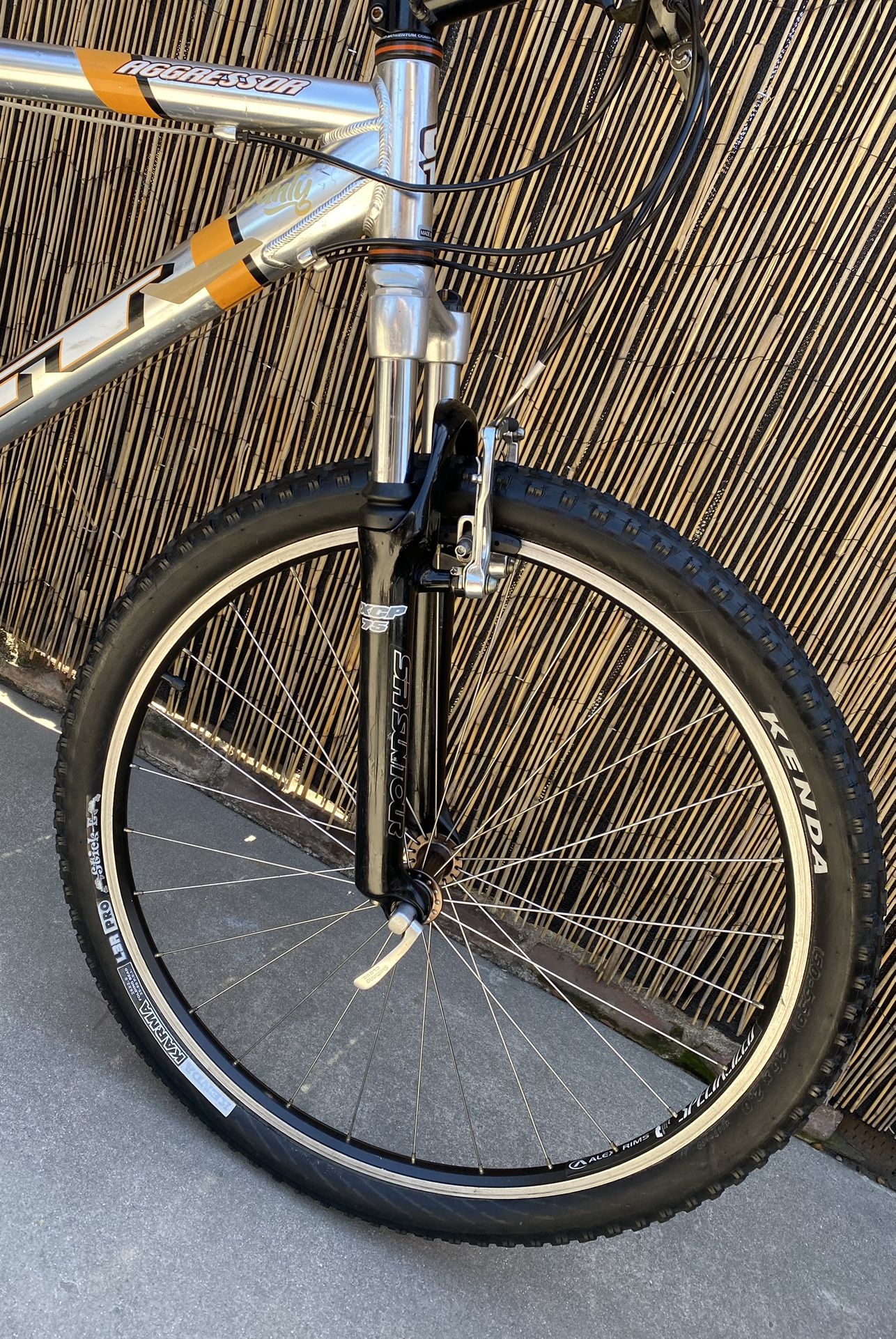 Med GT Aggressor Mtn Bike for Sale in Santa Ana, CA - OfferUp