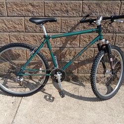 Gary Fisher Marlin Mountain Bike 18 Inch Frame READY TO RIDE NEEDS NOTHING 