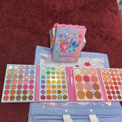 117 color makeup shadow book.      