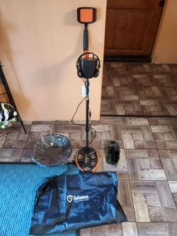 Metal detector and accessories