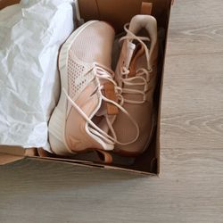 Brand New Inbox Reebok Fusium 6.5