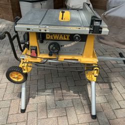 DeWalt Table Saw with Rolling Stand, DW744 
