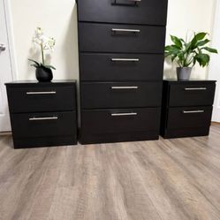 Chest And Two Nightstands *** Fast Delivery 