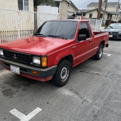 1991 Mitsubishi Mighty Max Pickup
