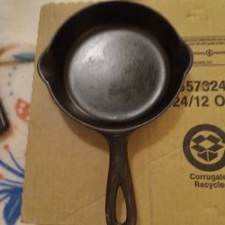 Cast Iron Pan