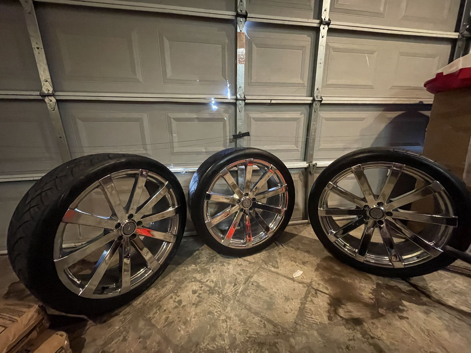Chrome 22inch Rims for Sale in Merced, CA - OfferUp