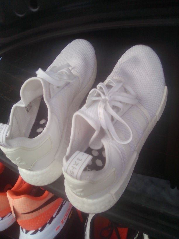 Men's All White Adidas Like New 
