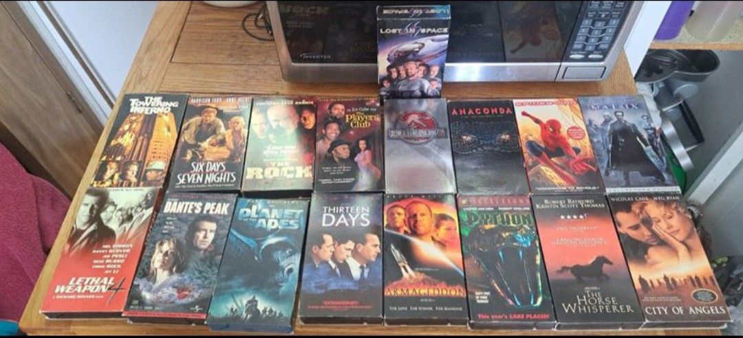 17 VHS Movies