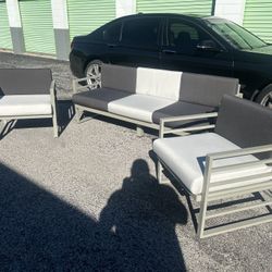 New Patio Set!!  Delivery Available!