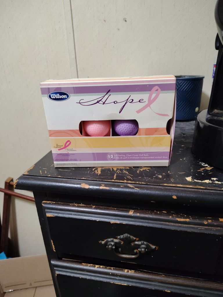 Wilson Women Pro Golf Balls Purple N Pink