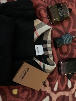Burberry London v neck