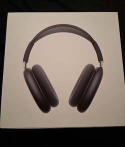 New Apple Airpods Max
