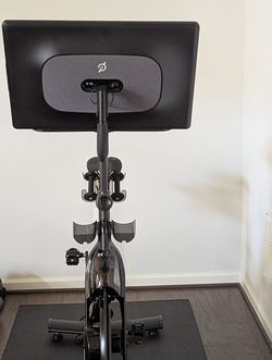 2020 Peloton Bike Plus in Excellent Condition with Minimal Use - El Cajon, CA