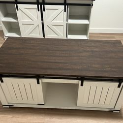 Coffee Table (brand new)