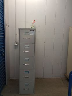5 drawers metal file cabinet $ 100 each