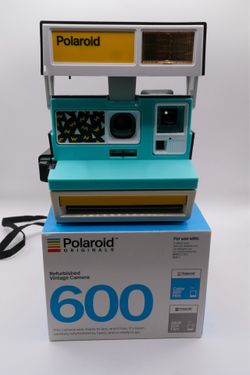 Polaroid 600 — Official Refurbished
