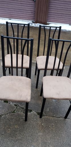 Nice set of dining Room chairs