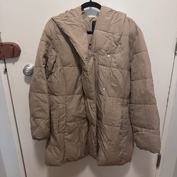 Beige Puffer Jacket – Like New – $40