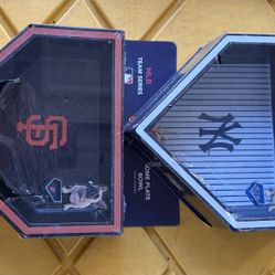 New York Yankees And San Francisco Giants Dog Bowls 10.00 Each