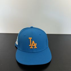Fitted LA Hat Size 7 1/8 