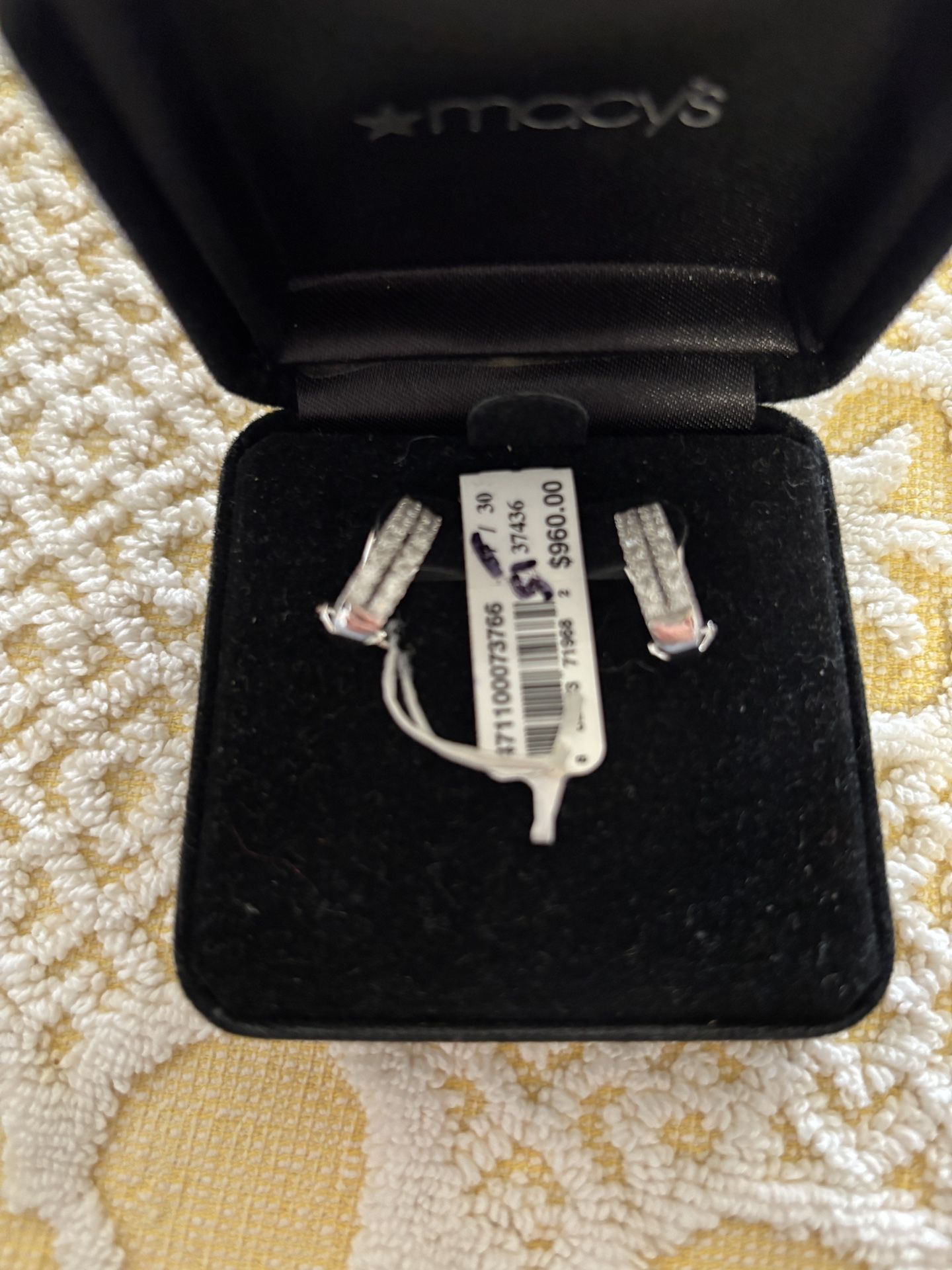 Brand New Diamond clip Earring ,