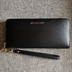 MK Wallet new with Tags