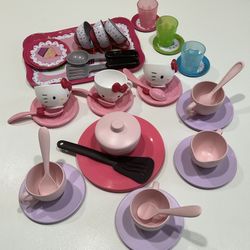 Toddler Dinner Wear Play Set of 41 Items, Medium Size