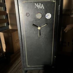 🔥 Heavy-Duty NYLA Safe — Storage Unit Find! 🔥 $400 cash 