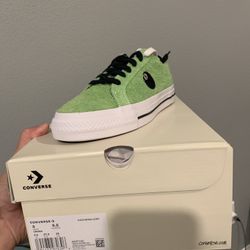 Stussy Converse 8 ball size 5 mens/ 6.5 womens