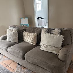 COUCHES WITH LOVE SEAT