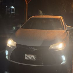 2015 Toyota Camry XSE – White – Clean Title