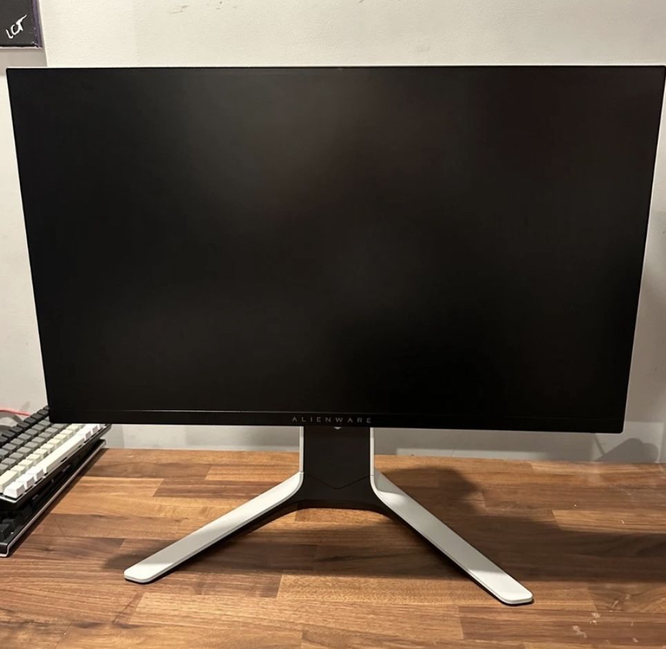 Alienware AW2723DF