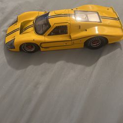 Ford MK Shelby Collectible 1967 Yellow 1:18 Diecast Car Model Thumbnail