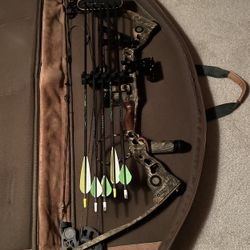 Mathews Legacy Solocam Bow + Case