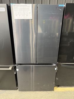 Brand new Samsung 33 in. 18 cu. ft. Counter Depth 3-Door French Door Refrigerator in Matte Black Steel with WiFi Connectivity
