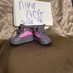 Nike ACG 4c