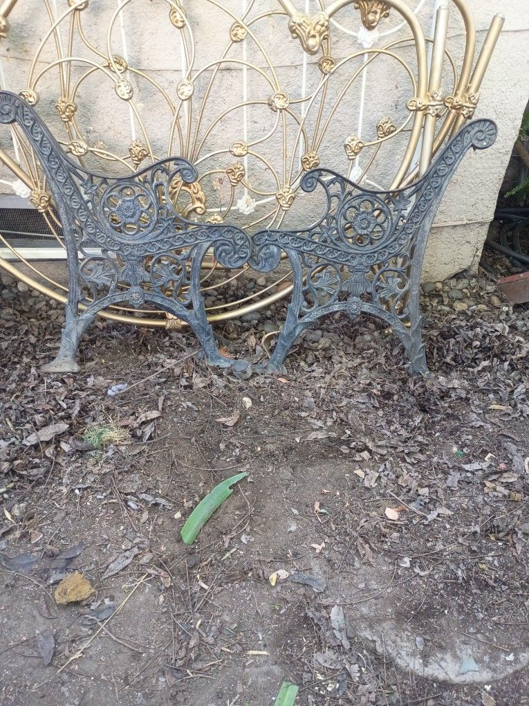 Patas De Banca