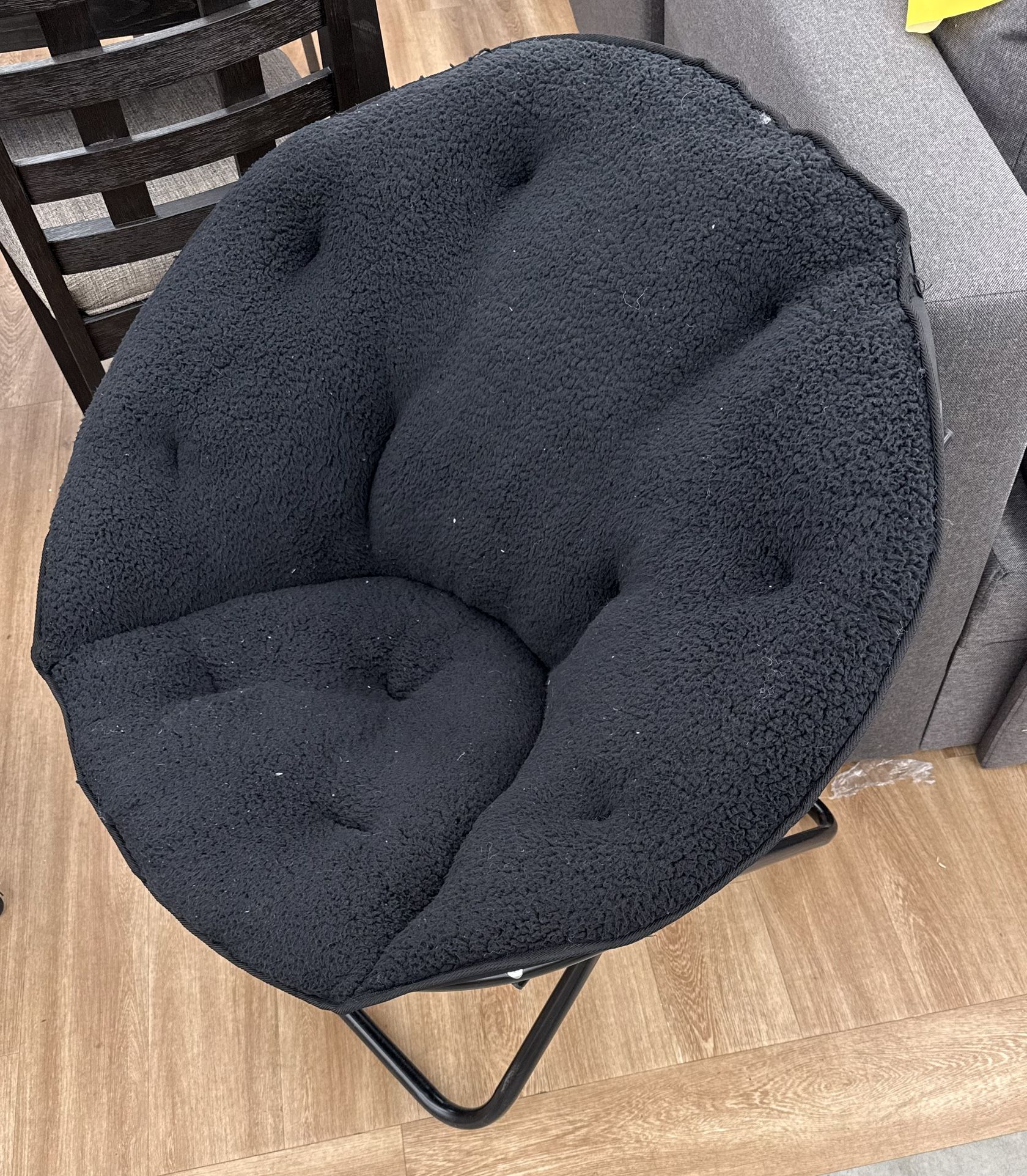 Folding Saucer Chair