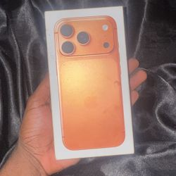 iPhone 17 Pro 512GB Cosmic Orange
