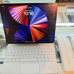 iPad Pro 12.9inch WiFi + Cellular data 128GB Comes with Magic Keyboard & Apple Pencil 2nd Gen