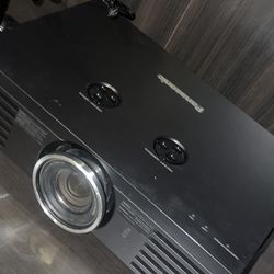 2008 Panasonic PT-AE3000U 1080p Home Theater Projector
