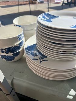Blue and White Floral Dinnerware Set