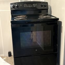 Black General Electric Stove