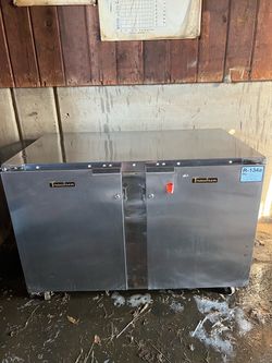 Double Door Commercial Fridge