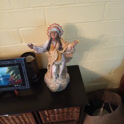 15-in Indian Statue With Pipe