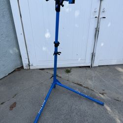 Park Tool PCS-10 Bicycle Repair Stand