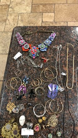 Costume jewelry lot everything to see $80