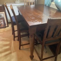 Dining room table