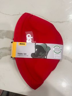 Doona canopy red NWT